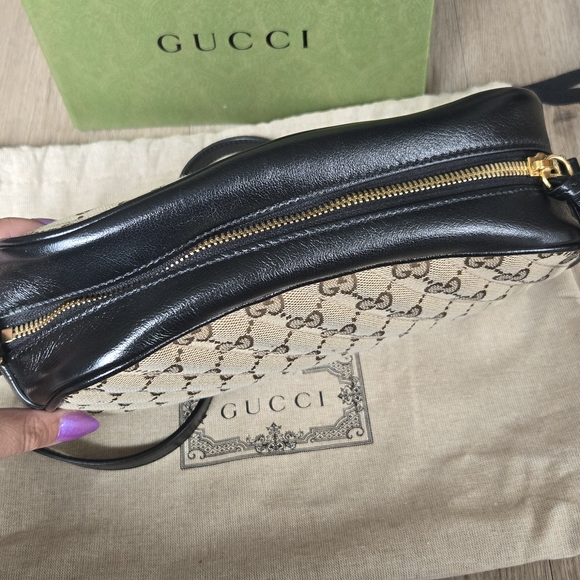 Gucci Crossbody Bag - Picture 3 of 10